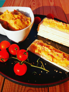 Una foto de Hummus especiado de alubia y boniato