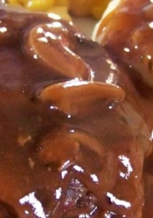 A picture of Salisbury Steak.