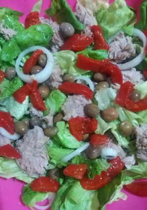 Una foto de Ensalada con Atún