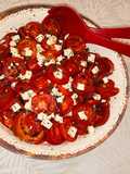 Ensalada de tomates perita con queso fresco