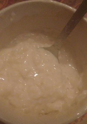 Una foto de Arroz Con leche y vainilla 😍