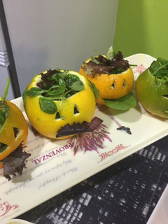 Una foto de Calabacitas de Naranja 🍊 terrorífica 👻👽☠️👀