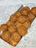 Til Gud Laddoo (Sesame and jaggery Laddoo)