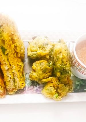 A picture of पालक मटर ब्रेड पकोड़ा.