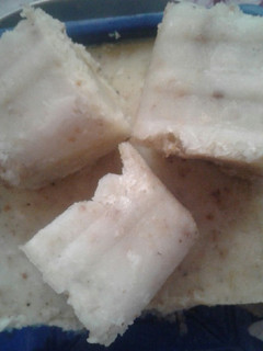 A picture of Dry fruits or peanut mix ice cream.
