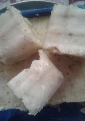 A picture of Dry fruits or peanut mix ice cream.