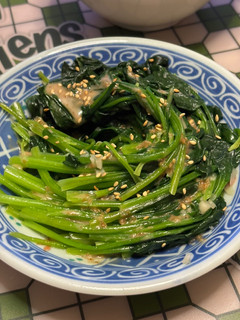 芝麻醬菠菜苗 的食譜成品照片