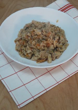 O poză a rețetei Orez cu piept de pui și verdețuri (risotto).