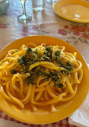 Una foto de Fideos al pesto