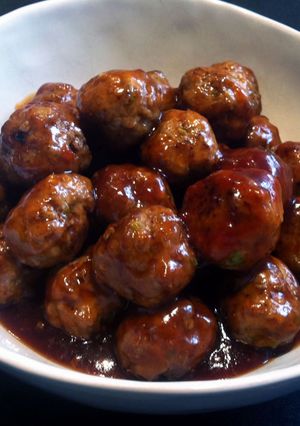 A picture of Sweet & Sour Meatballs.