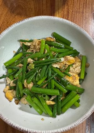 รูปของ ดอกหอมผัดไข่
