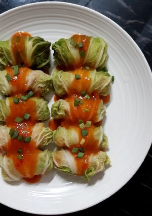 รูปของ "Sukiyaki Roll" Steamed Chinese Cabbage Rolls with Minced Pork