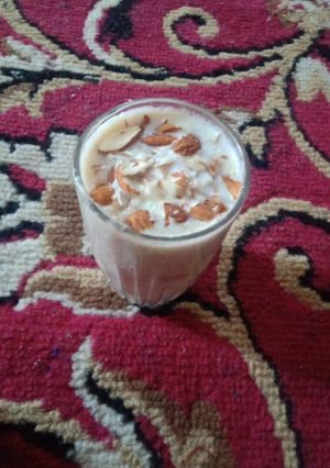 बनाना शेक (banana shake recipe in Hindi) रेसिपी मुख्य फोटो