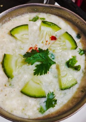 A picture of Cucumber raita.