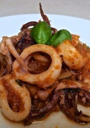 Una foto de Calamares Encebollados (Olla GM Alfa)
