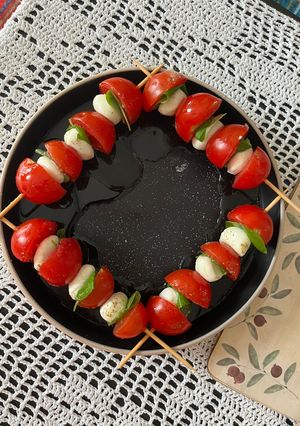 Caprese saláta nyárs recept fotója