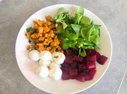 Une photo de salade betterave