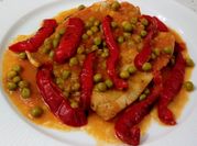 Una foto de rape con guisantes