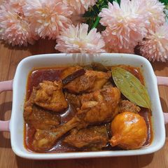 A picture of Bihary Style Chicken Curry.