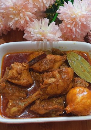 A picture of Bihary Style Chicken Curry.