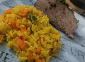 Una foto de Guarnición de Arroz Amarillo
