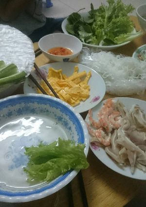 Hình của món Gỏi cuốn (Trung).