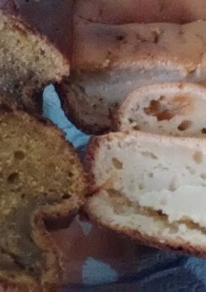 Una foto de Budín de mango y de pera