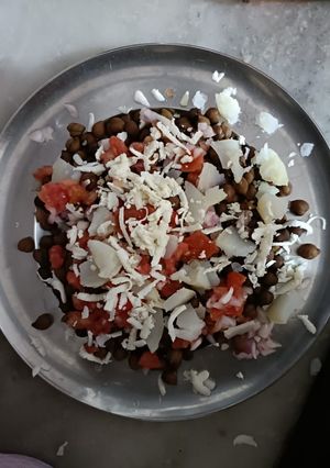 चना चाट (chana chaat recipe in Hindi) रेसिपी मुख्य फोटो