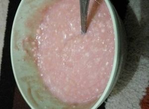 Foto resep Pure jambu merah + oatmil (MPASI 8m)