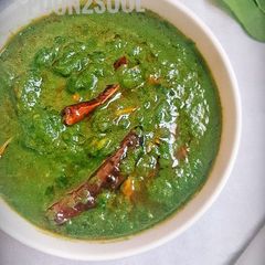 A picture of Lasooni Palak.