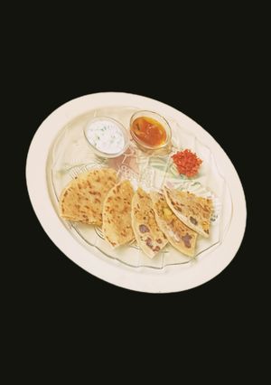 A picture of Aloo Methi Stuff Paratha.
