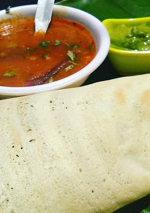 A picture of Dosa sambhar chutney.