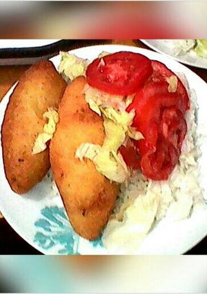 Una foto de Papas rellenas con atún