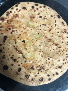 A picture of Alo ka paratha.