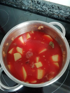 Una foto de Patatas con chorizo