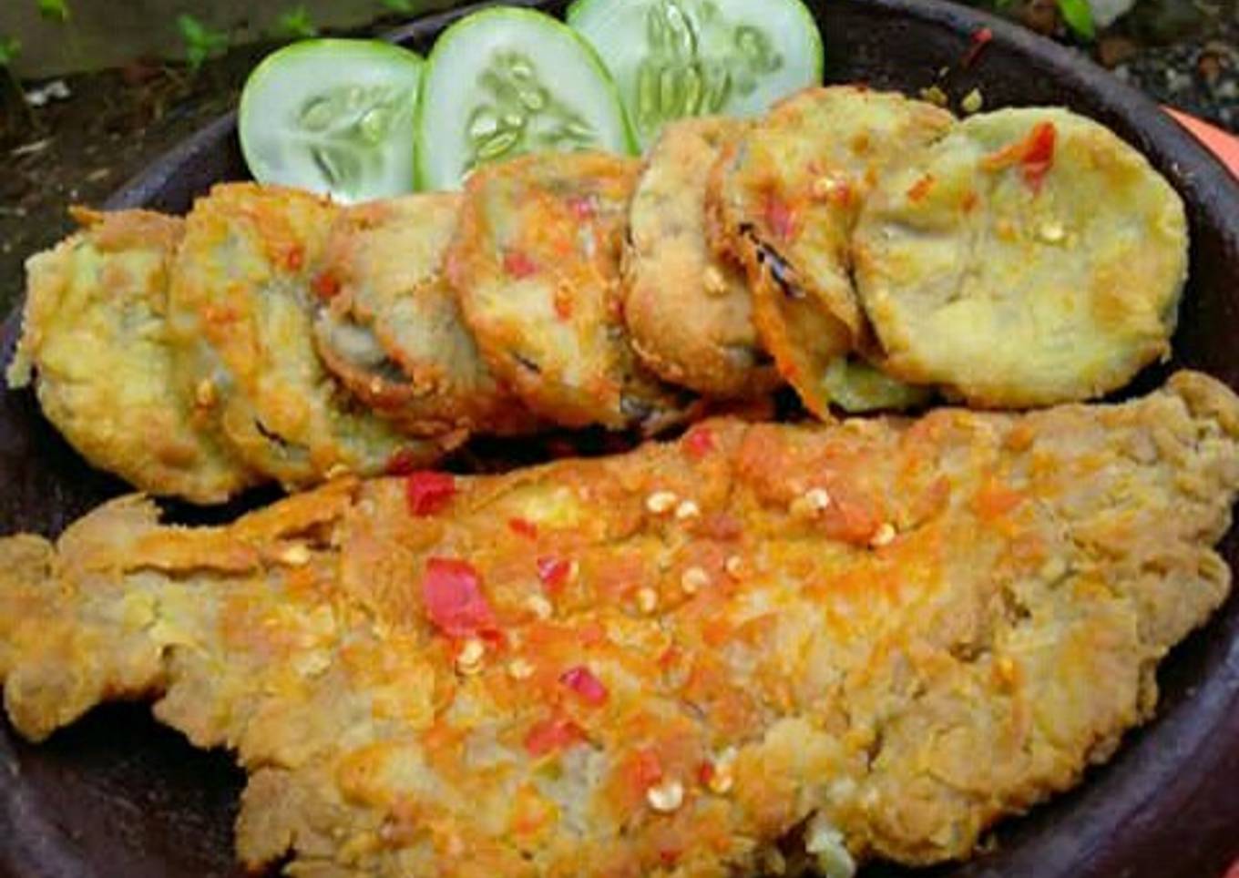 Telur dadar dan terong geprek crispy