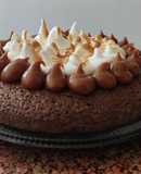 Torta brownie con copos de dulce de leche y merengue!!