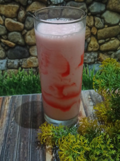 Foto resep Tempe strawberry smoothies