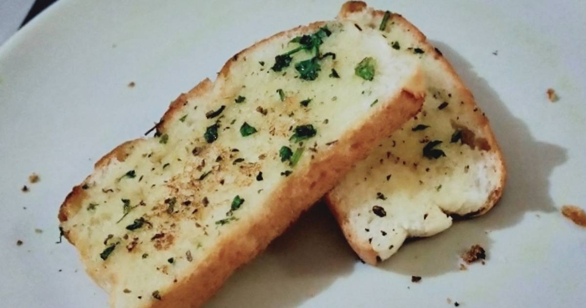 Garlic butter toast Recipe by Rumin Cookpad