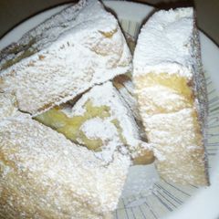 A picture of French toast.