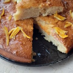 A picture of Lebanese yoghurt lemon cake.