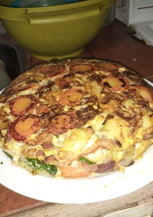 Una foto de Tortilla de papa y zanahoria