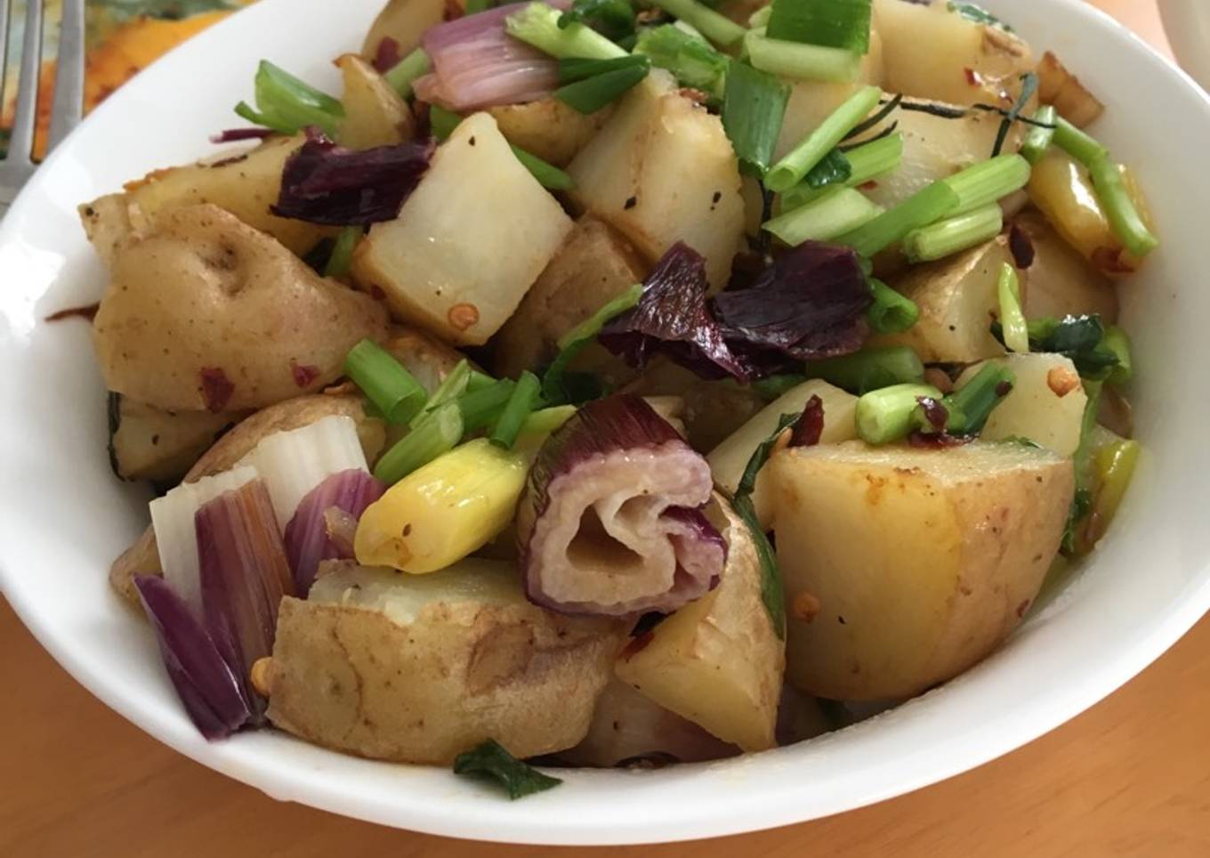 Potato and leeks stir fry