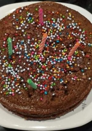 ओरियो बिस्कुट केक(Oreo Biscuit Cake Recipe in hindi) रेसिपी मुख्य फोटो