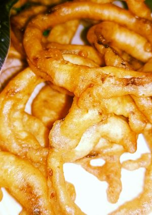A picture of Onion ring fritters.