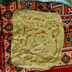A picture of Square paratha.