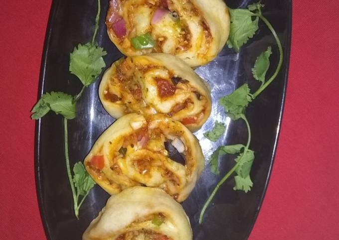 How to Make Award-winning Pizza Spinwheel On Tava