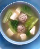 牛肉丸子 生菜 豆腐汤（简单料理 /利用剩余食材）