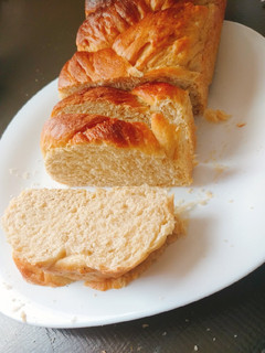 A picture of Braided honey bread.