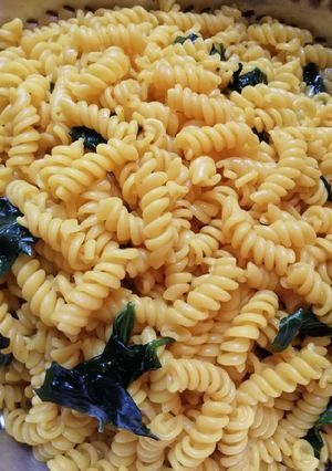 A picture of Boiled Macaroni with veg.